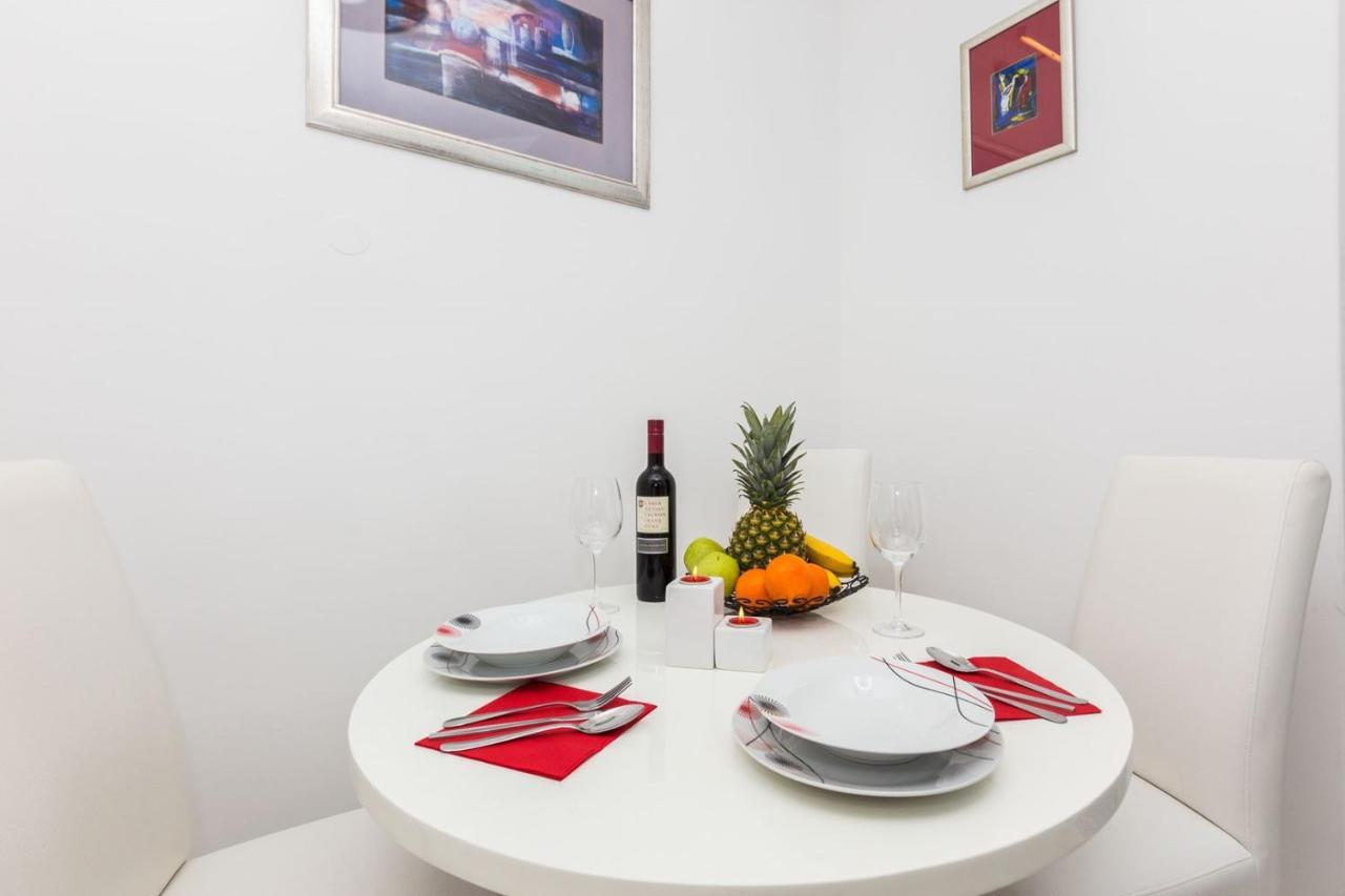 Fifi Apartment W. Parking In Old Town Zadar Luaran gambar